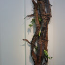 松屋銀座山口作品「ぶどうの木の皮のデザイン」