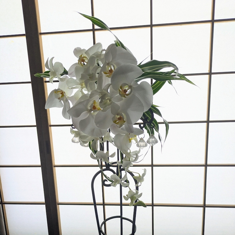 熊本支援の花　胡蝶蘭のブーケ　山口作品