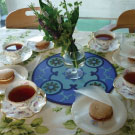 いただいたハーブの花束を飾ってティータイム！