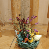 草のかごにハロウイン風アレンジ 町田教室 山口美知子