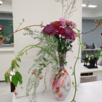 立ち昇る美　しだれ落ちる美を表現　山口美知子探究科作品